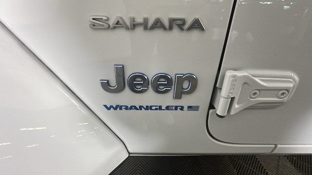 Used 2024 Jeep Wrangler Unlimited Sahara w/ Safety Group AWD/4WD image 10