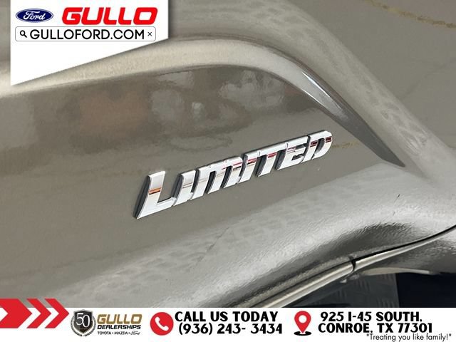 Used 2024 Toyota Tacoma Limited w/ Limited Package (LT) AWD/4WD image 33
