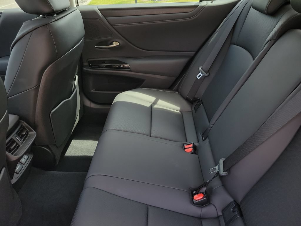 Used 2024 Lexus ES 350 w/ Premium Package FWD image 25