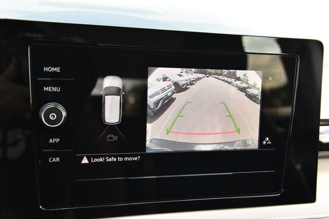 Certified 2025 Volkswagen Taos S FWD image 12