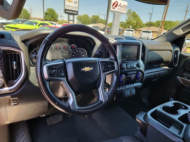 Certified 2022 Chevrolet Silverado 1500 LT w/ Z71 Off-Road Package AWD/4WD image 11