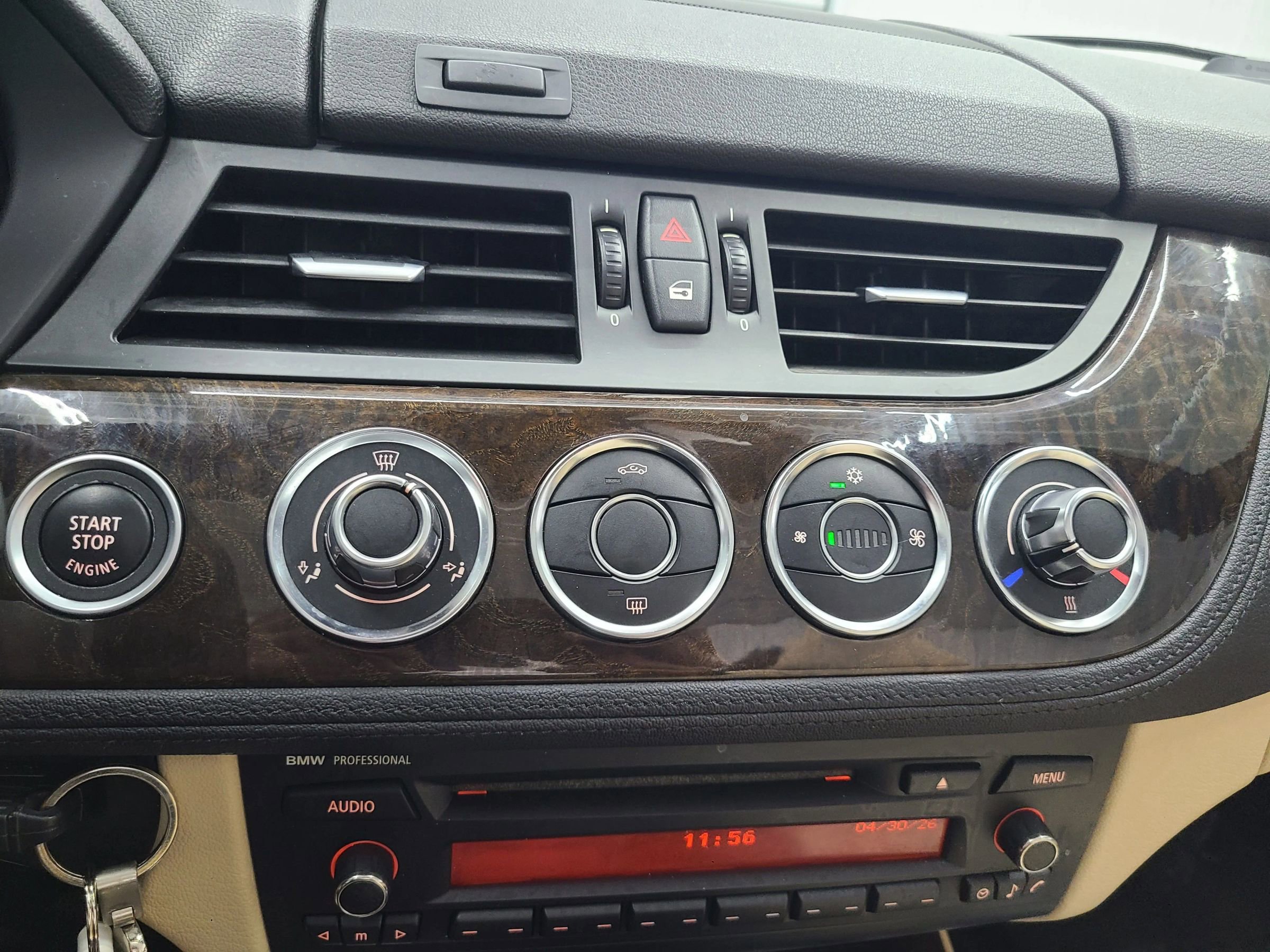 Used 2011 BMW Z4 sDrive30i RWD image 37