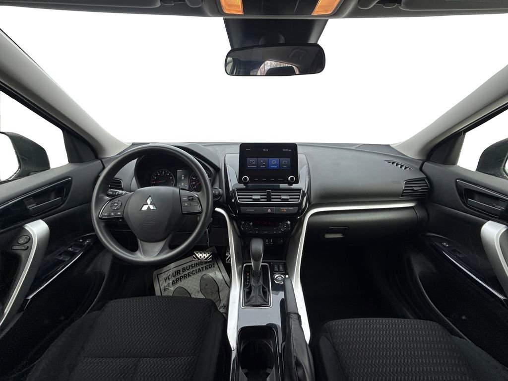Used 2022 Mitsubishi Eclipse Cross LE image 16
