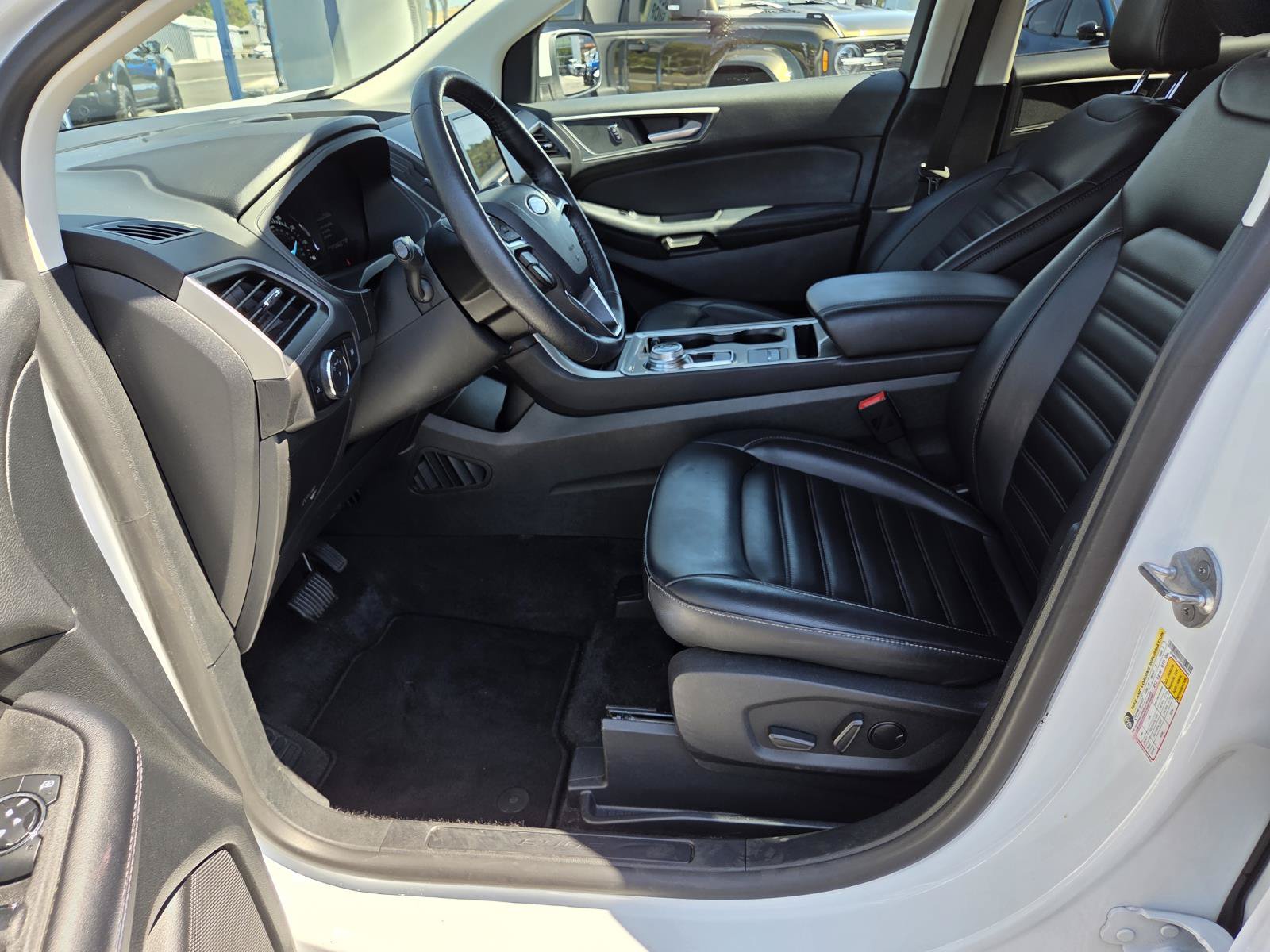 Used 2024 Ford Edge SEL AWD/4WD image 10