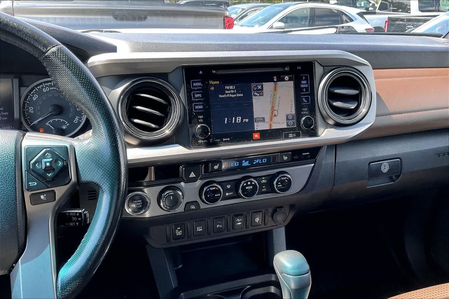 Used 2017 Toyota Tacoma Limited w/ Tow Package AWD/4WD image 15