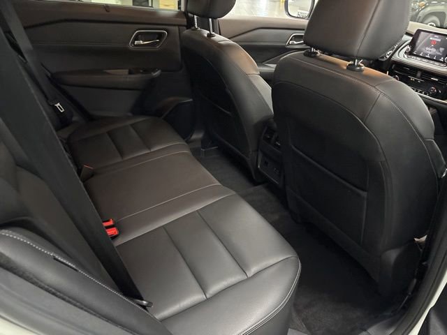 Used 2021 Nissan Rogue SL FWD image 12