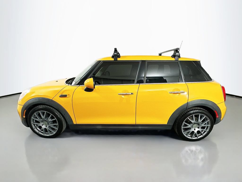 Used 2018 MINI Cooper 4-Door Hardtop FWD image 8