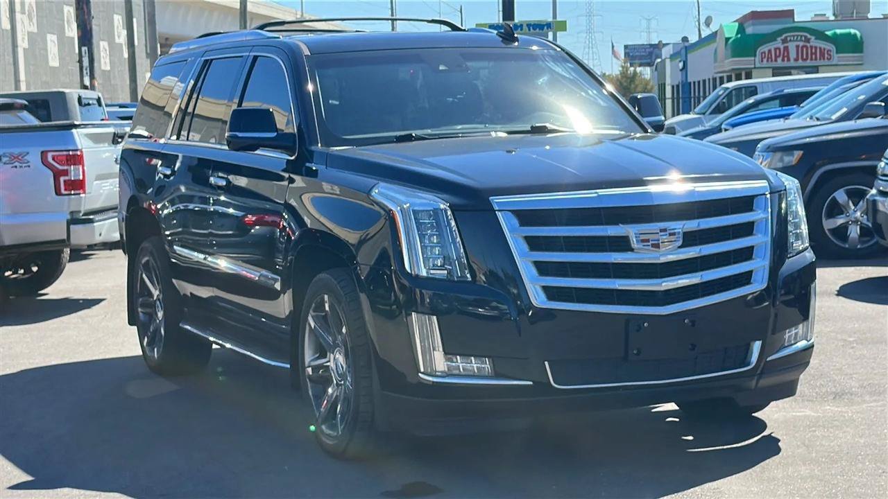 Used 2015 Cadillac Escalade Luxury AWD/4WD image 56