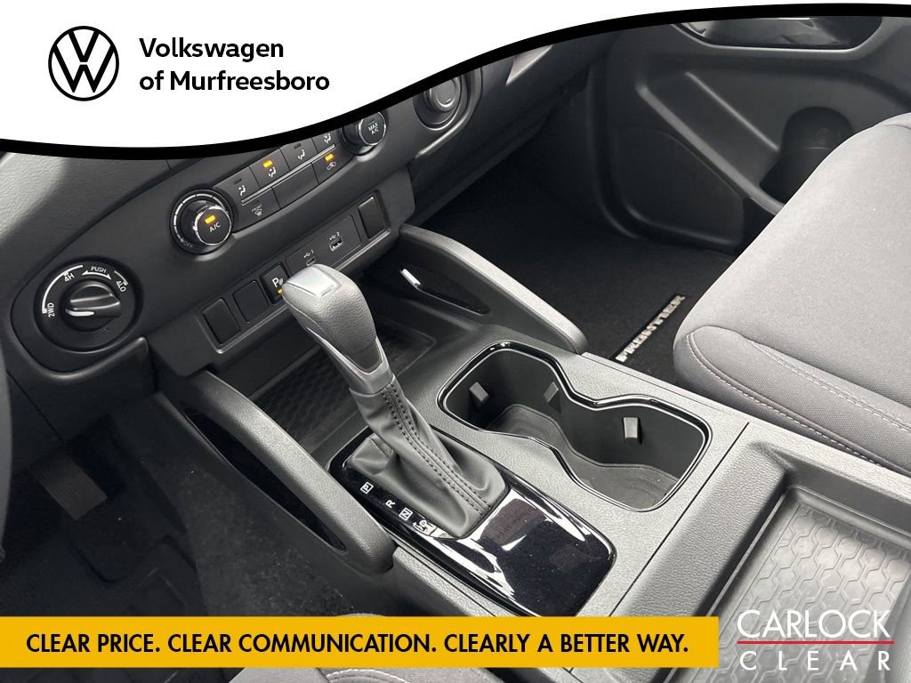 Used 2023 Nissan Frontier SV w/ Midnight Edition Package image 20