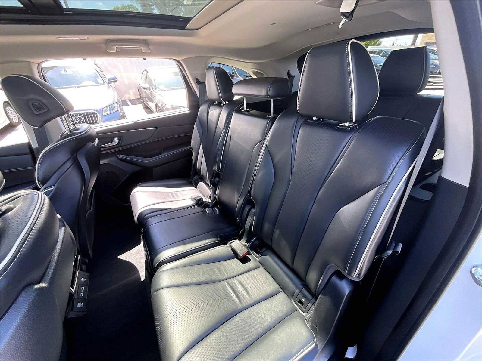 Used 2024 Acura MDX SH-AWD w/ Advance Package image 28