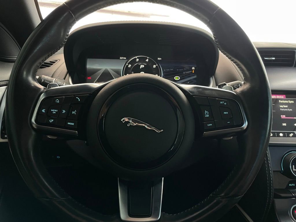 Used 2021 Jaguar F-TYPE Convertible image 35
