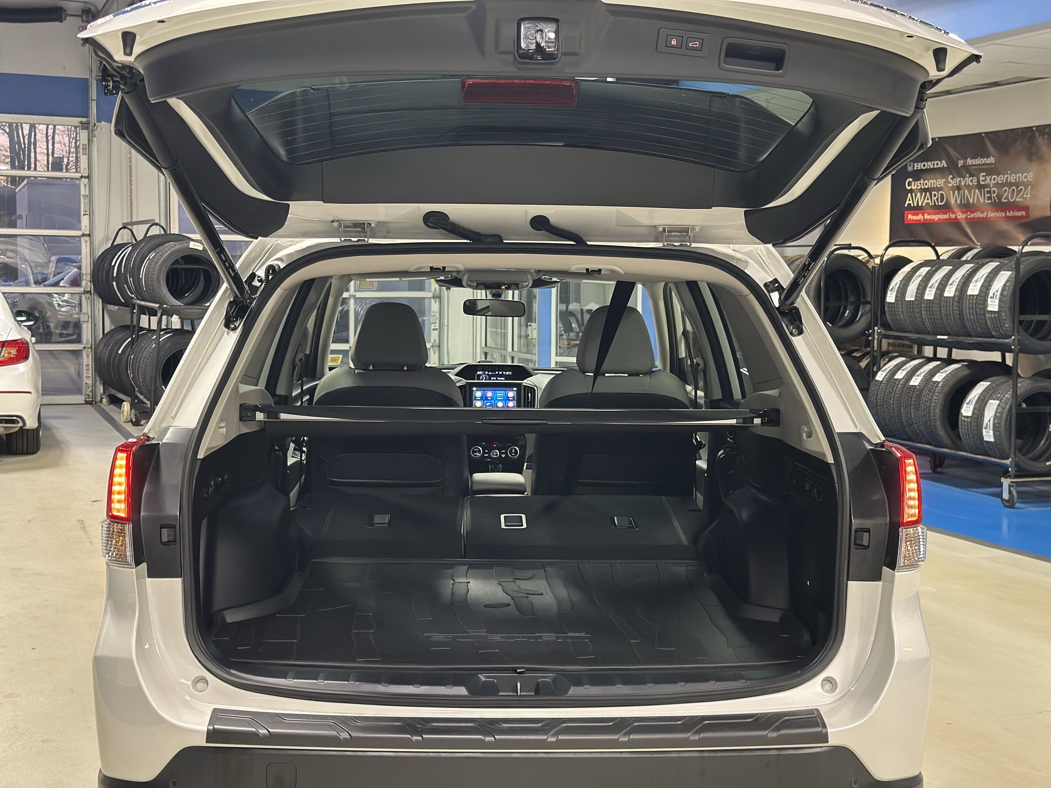 Used 2023 Subaru Forester Limited image 6