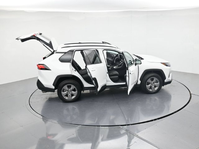 Used 2024 Toyota RAV4 XLE FWD image 47