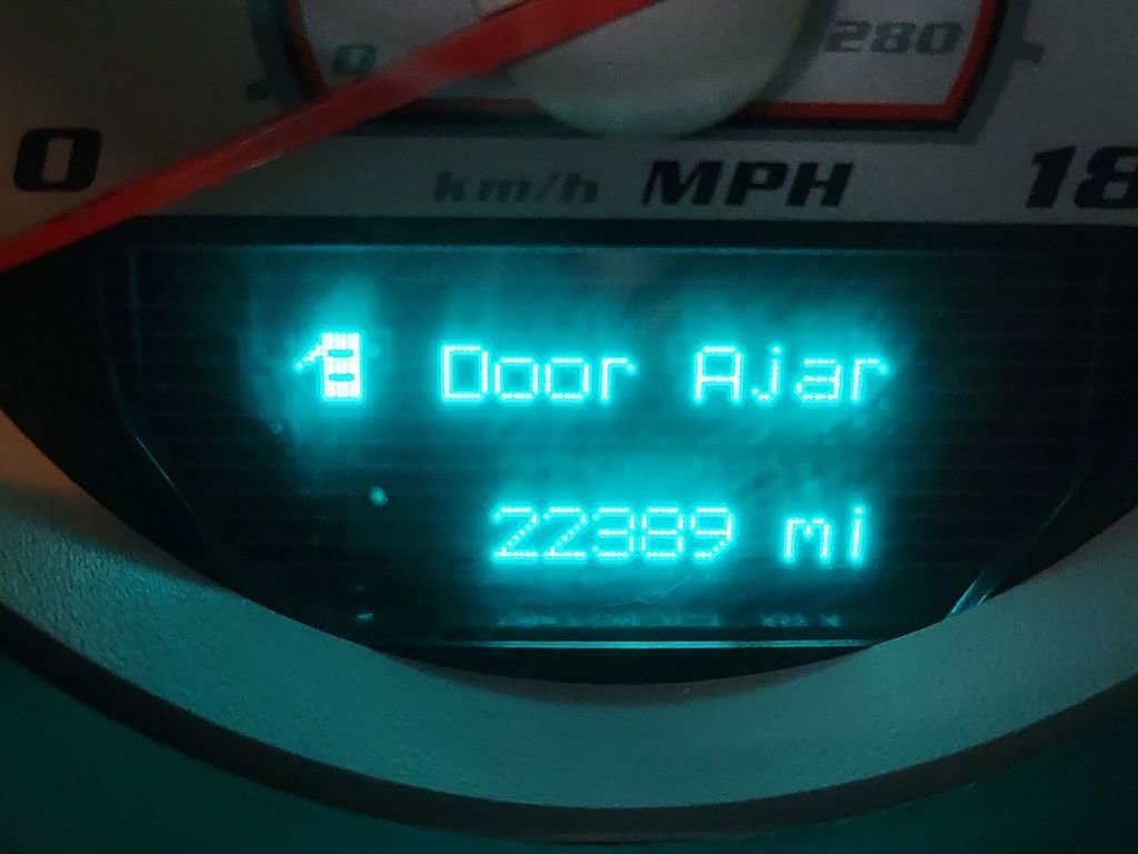 Used 2013 Dodge Challenger SRT8 w/ Harman Kardon Audio Group image 14