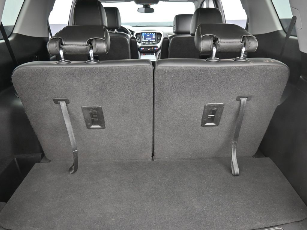 Used 2021 GMC Acadia SLT w/ Elevation Edition image 14