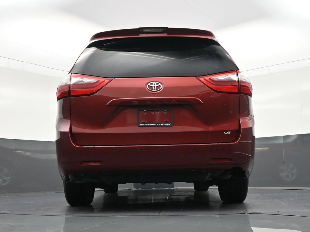 Used 2020 Toyota Sienna LE image 26