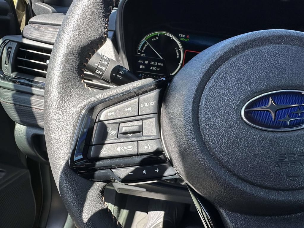 Certified 2025 Subaru Forester Touring AWD/4WD image 31