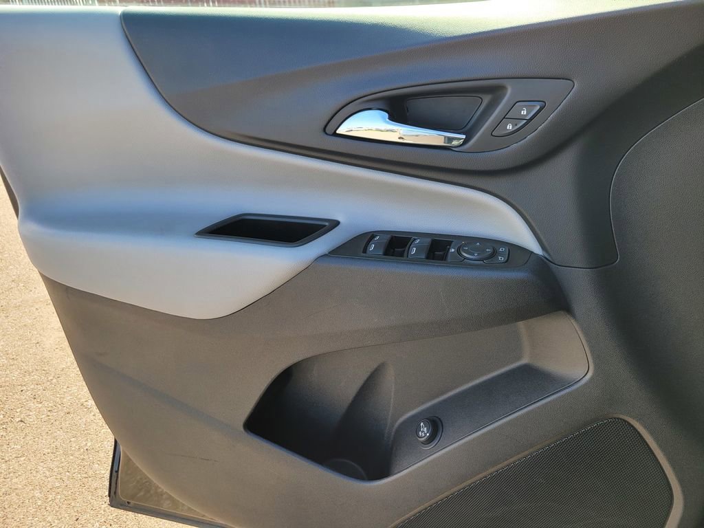 Used 2024 Chevrolet Equinox LT image 29