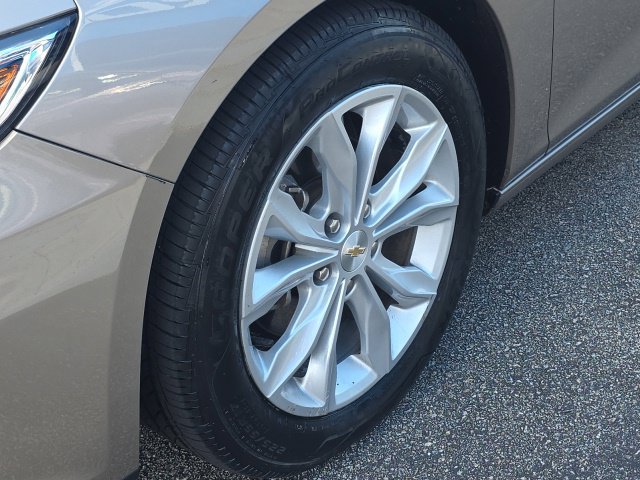 Used 2025 Chevrolet Malibu LT FWD image 10