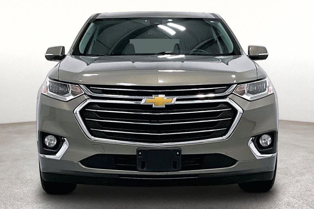 Used 2018 Chevrolet Traverse Premier w/ Driver Confidence II Package FWD image 4