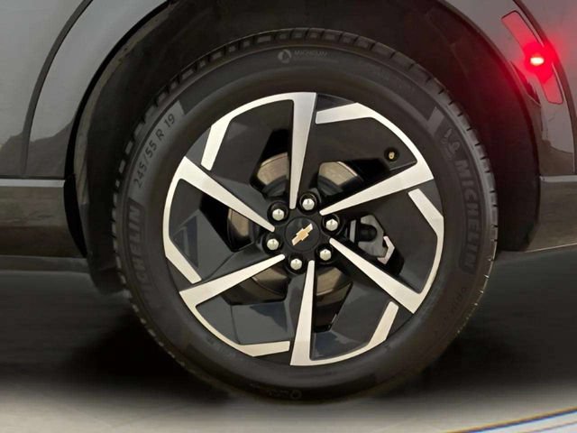 Used 2024 Chevrolet Equinox EV LT FWD image 95