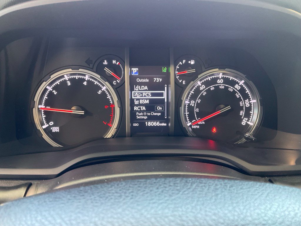 Certified 2024 Toyota 4Runner TRD Off-Road Premium w/ Moonroof Package AWD/4WD image 14