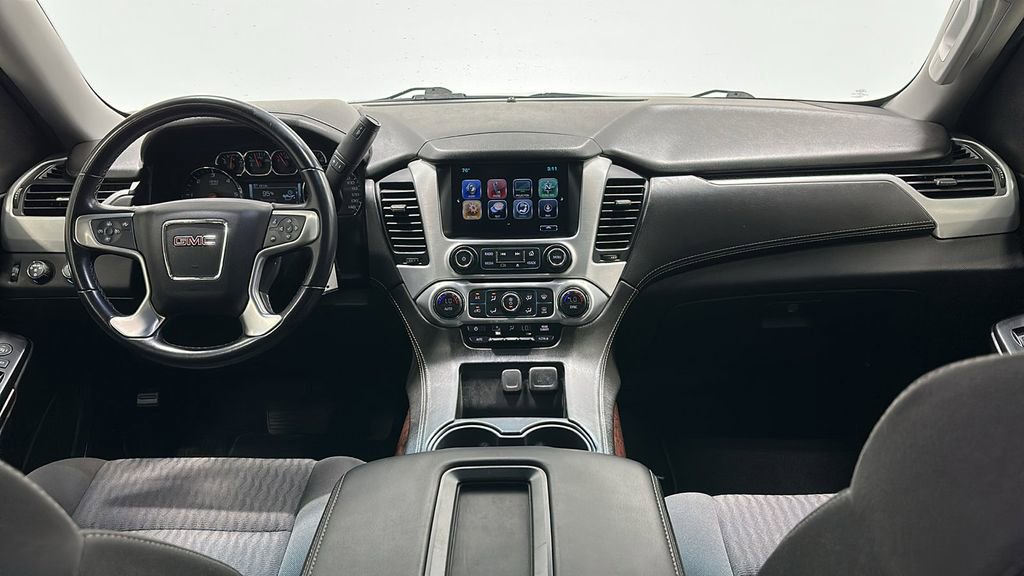 Used 2020 GMC Yukon XL SLE w/ SLE Value Package image 11