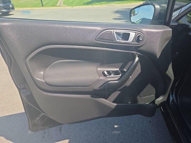 Used 2014 Ford Fiesta SE w/ Equipment Group 201A FWD image 11