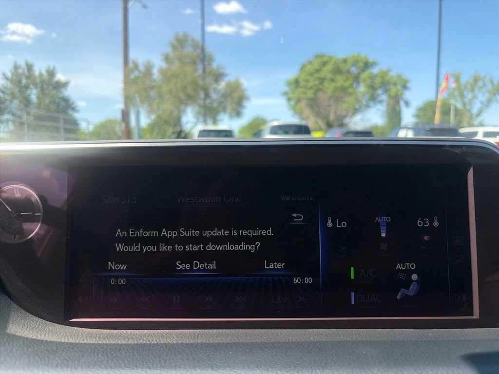 Used 2019 Lexus ES 300h w/ Premium Package FWD image 46