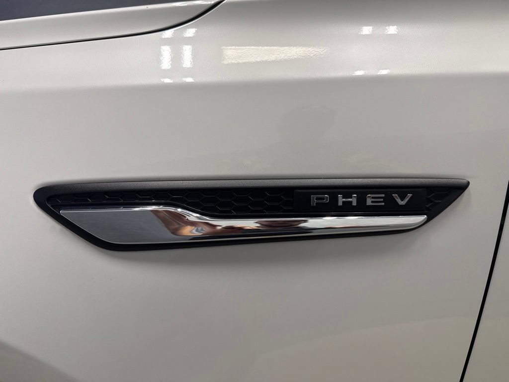 Used 2024 MAZDA CX-90 Plug-In Hybrid w/ Premium Pkg AWD/4WD image 7