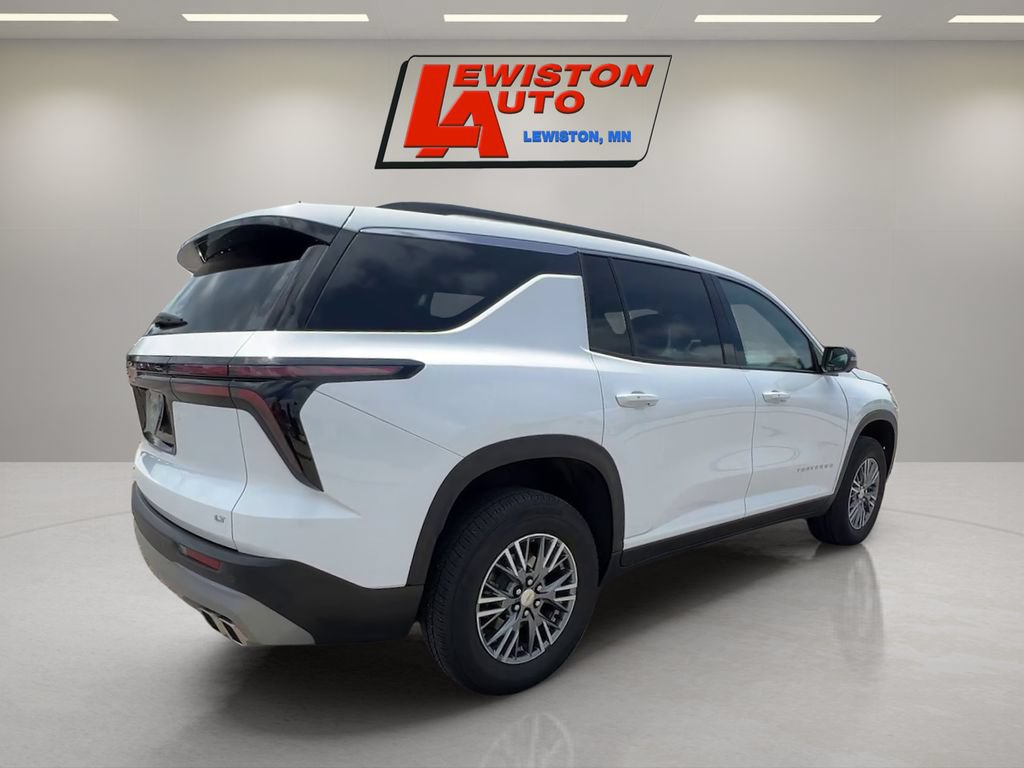 Used 2024 Chevrolet Traverse LT w/ Trailering Package AWD/4WD image 5