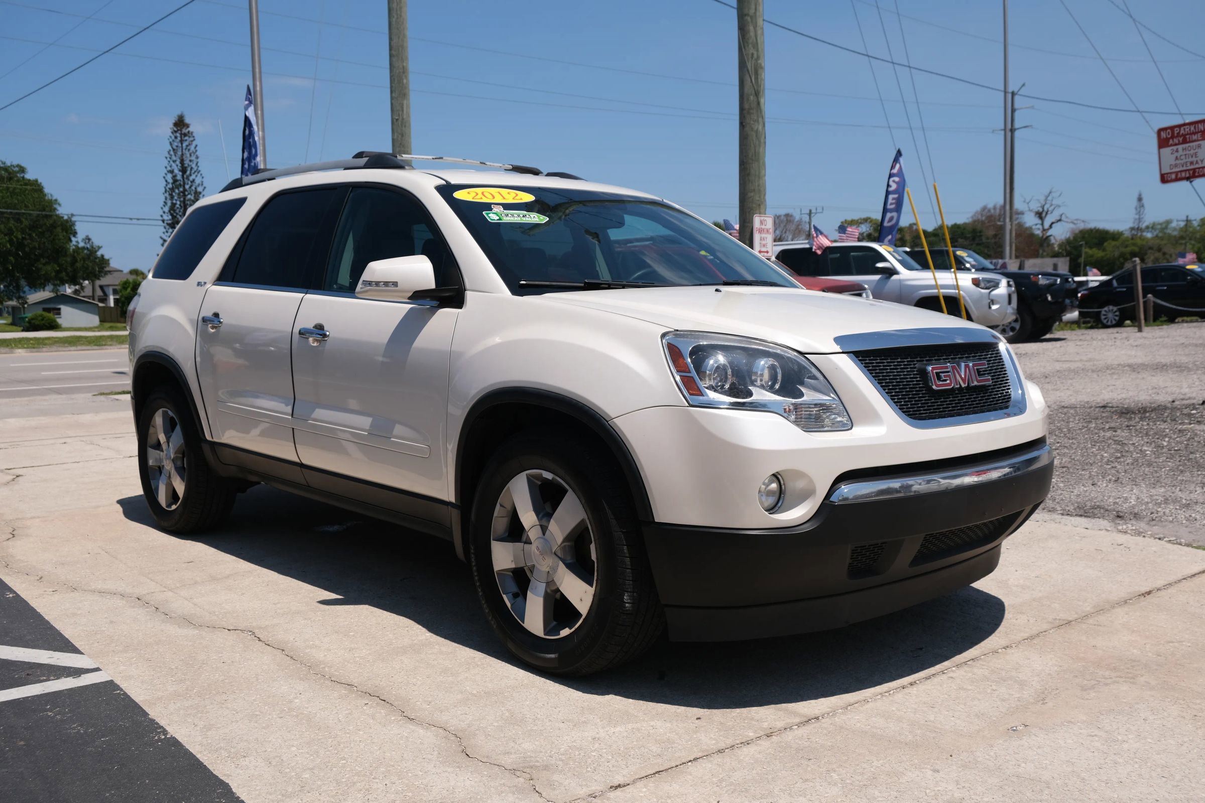Used 2012 GMC Acadia SLT AWD/4WD image 3