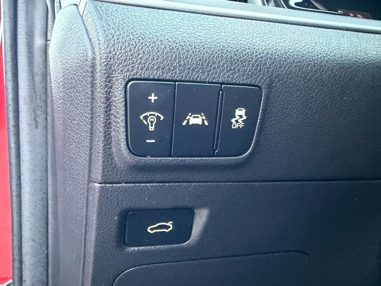 Used 2023 Kia K5 LXS image 25