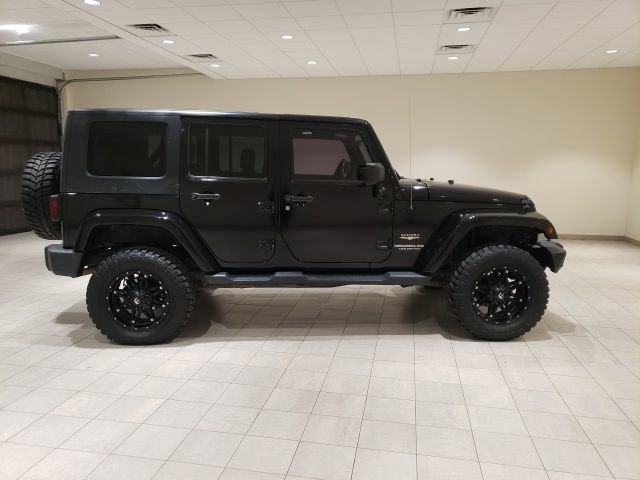 Used 2007 Jeep Wrangler Unlimited Sahara w/ Trailer Tow Group AWD/4WD image 8