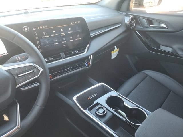 New 2026 Chevrolet Equinox LT w/ Convenience Package II FWD image 27