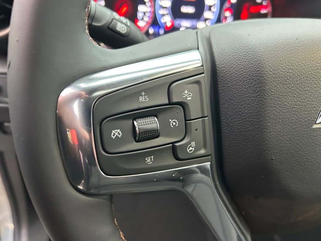 New 2025 Chevrolet Blazer Premier w/ Driver Confidence II Package AWD/4WD image 17