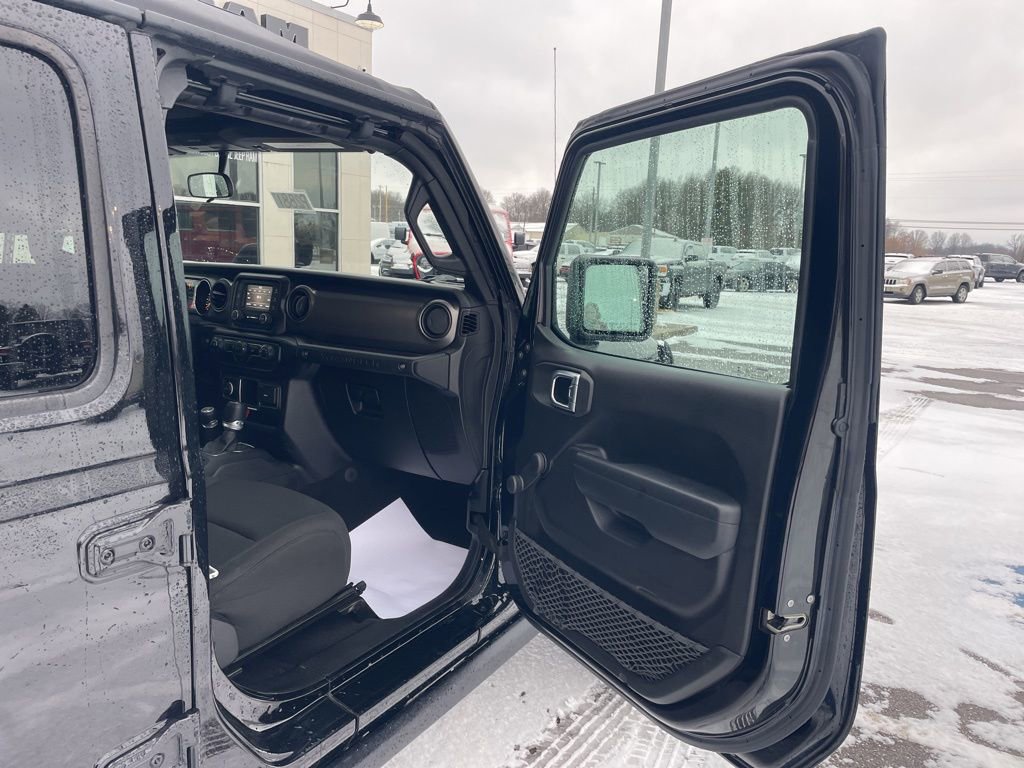 Used 2021 Jeep Wrangler Unlimited Sport image 23