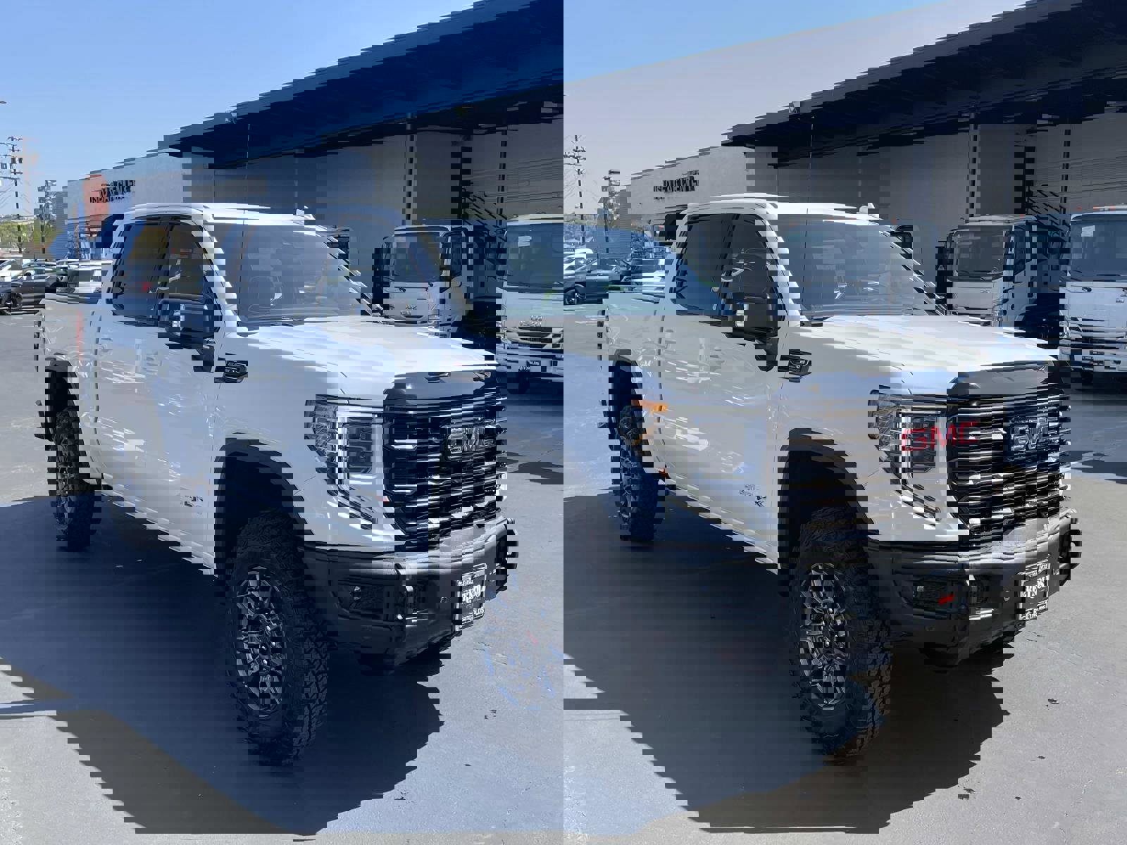 New 2026 GMC Sierra 1500 AT4X image 3