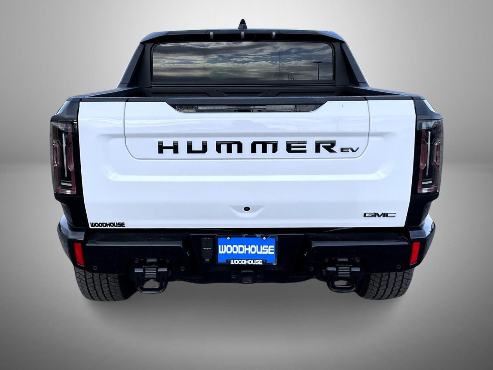 New 2025 GMC Hummer EV 2X w/ LPO, Dark Essentials Package AWD/4WD image 6