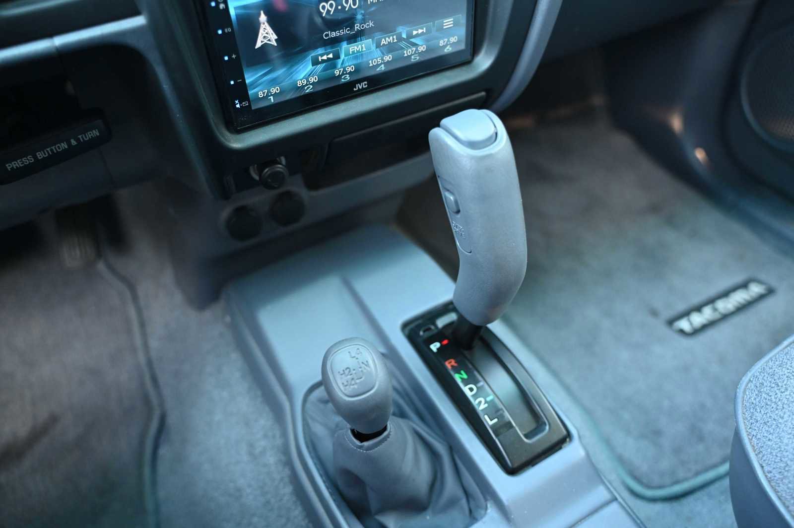 Used 1998 Toyota Tacoma 4x4 Xtracab V6 image 16