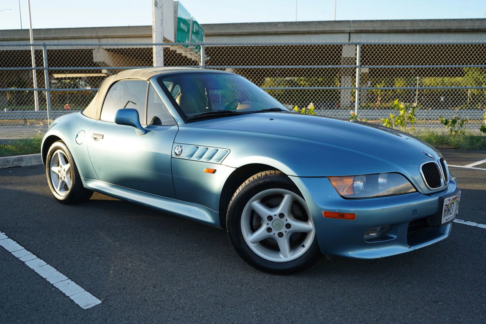 Used 1998 BMW Z3 2.8 RWD image 5