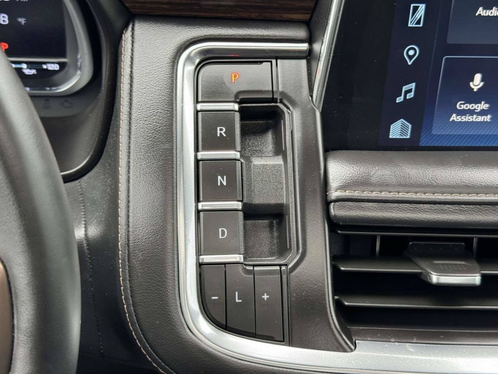 Used 2024 Chevrolet Tahoe High Country w/ Premium Package AWD/4WD image 8