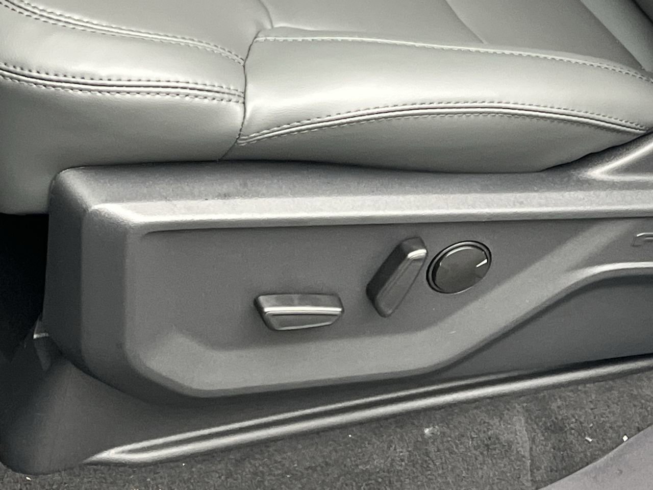 New 2026 Ford Expedition Max Active image 10