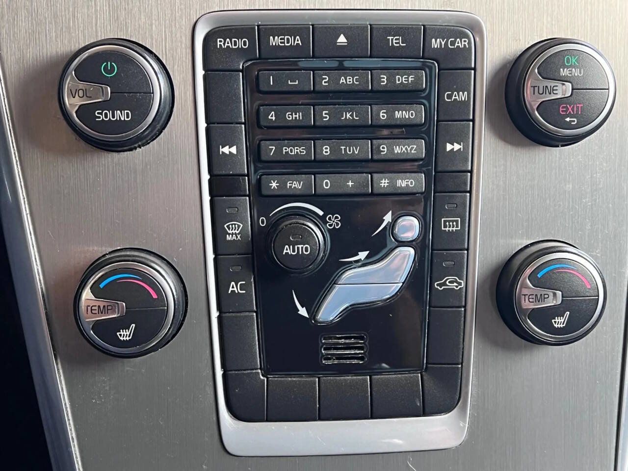 Used 2013 Volvo XC60 T6 image 28