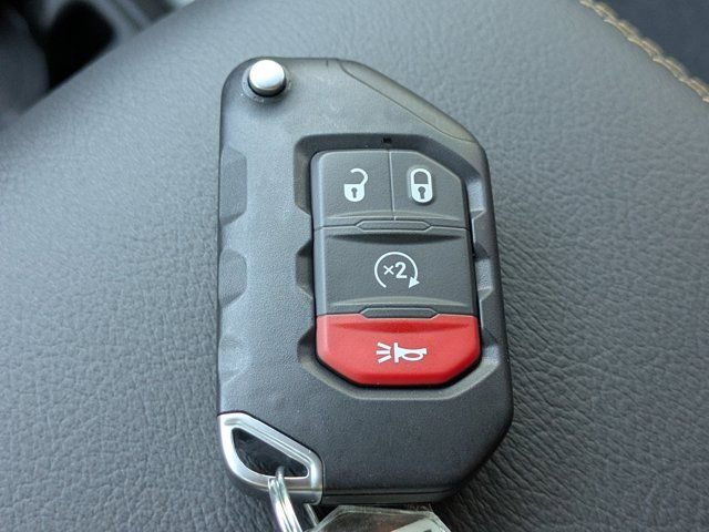 New 2026 Jeep Wrangler Sahara w/ Technology Group image 25