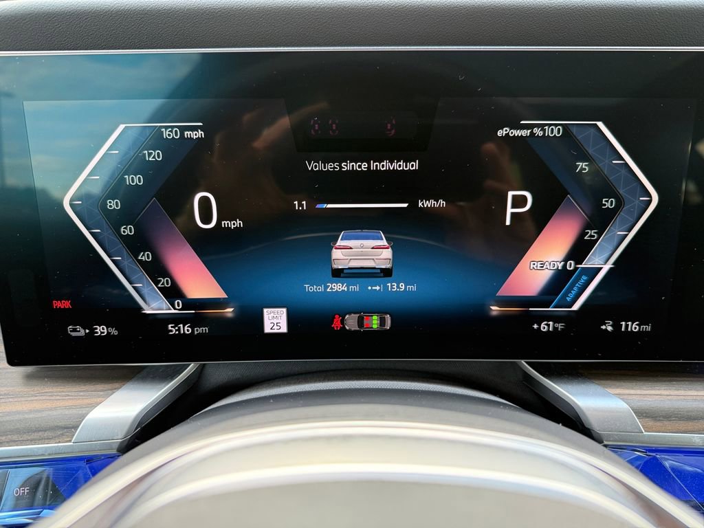 Certified 2023 BMW i7 xDrive60 AWD/4WD image 19