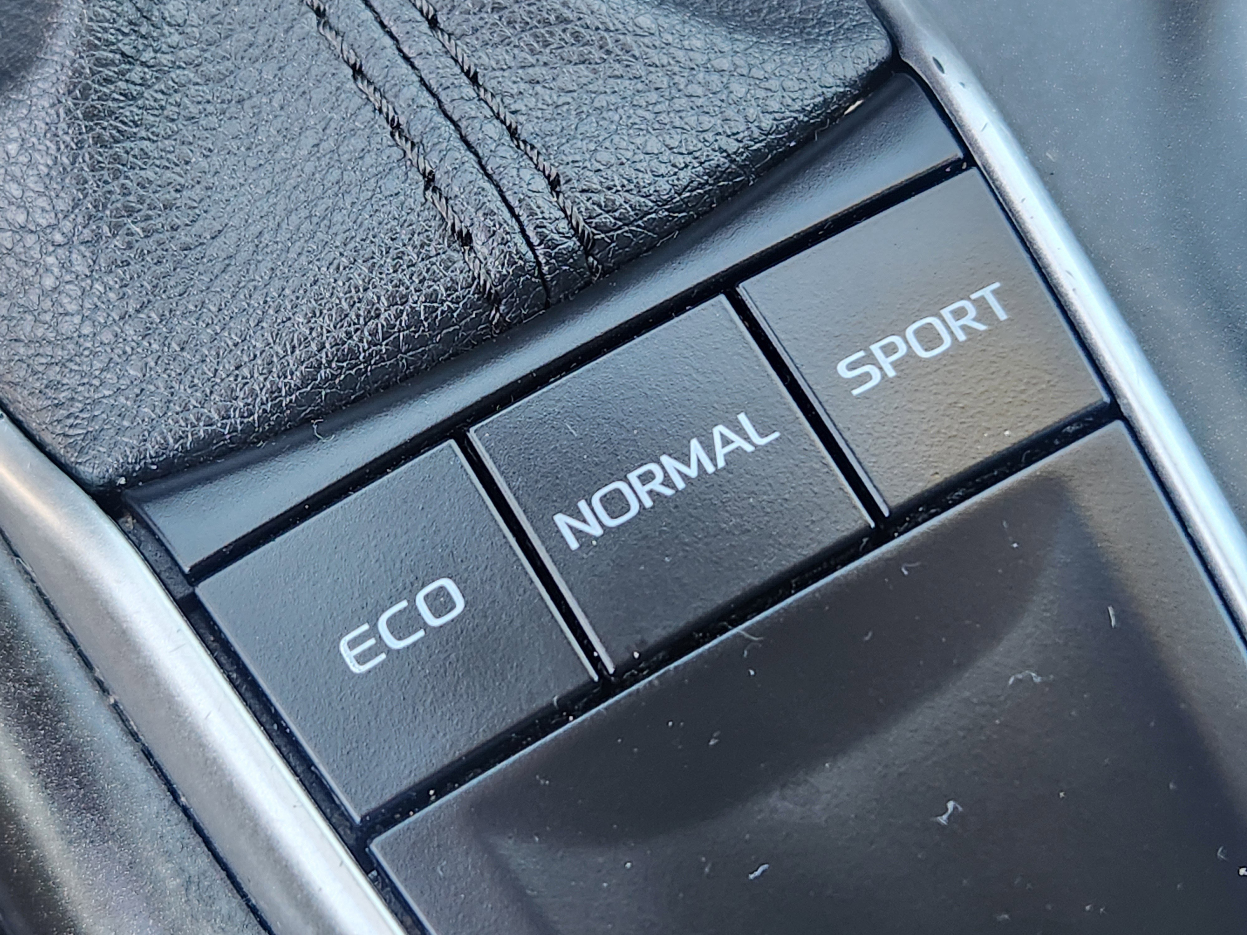 Used 2024 Toyota Camry LE FWD image 16