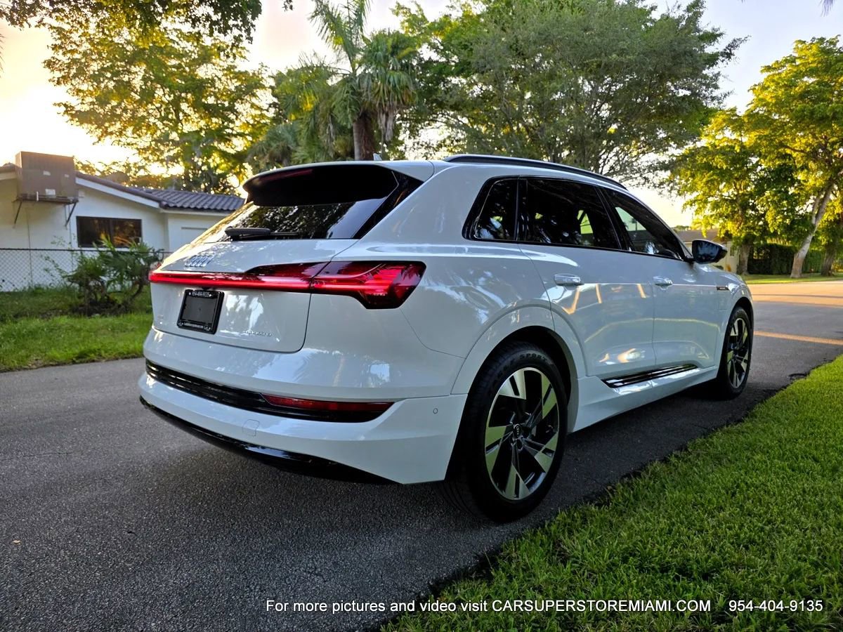 Used 2021 Audi e-tron Premium w/ Convenience Plus Package image 78