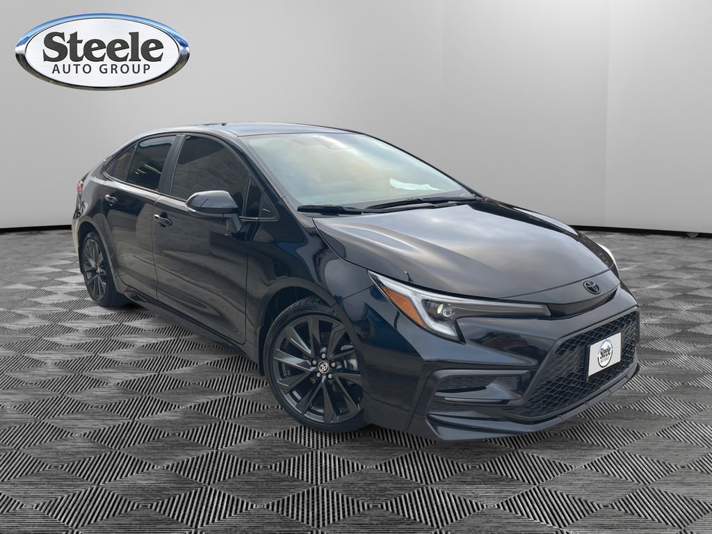 Used 2025 Toyota Corolla SE image 7