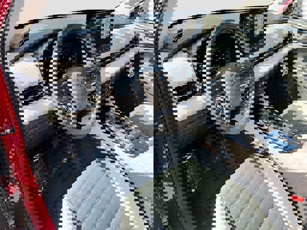 New 2025 Mitsubishi Outlander SE image 9